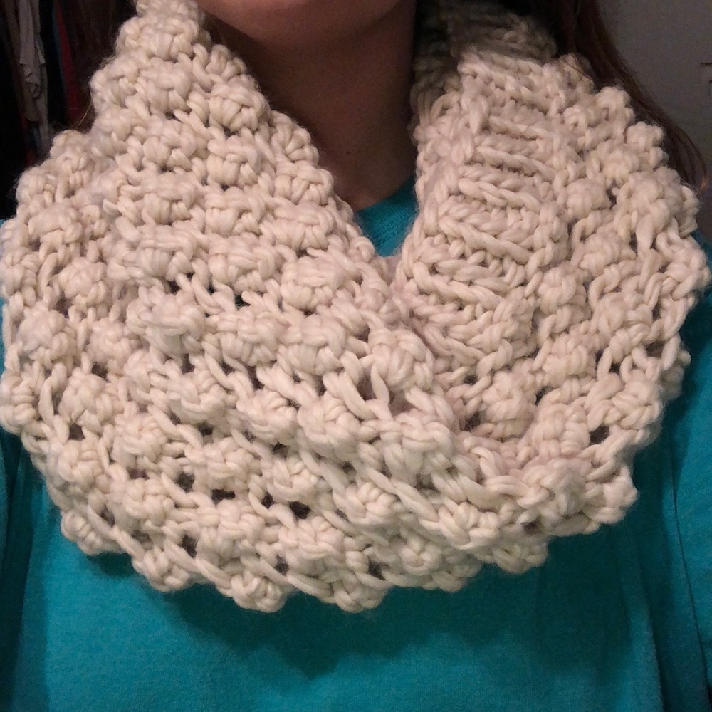 Tan nit scarf! 💛